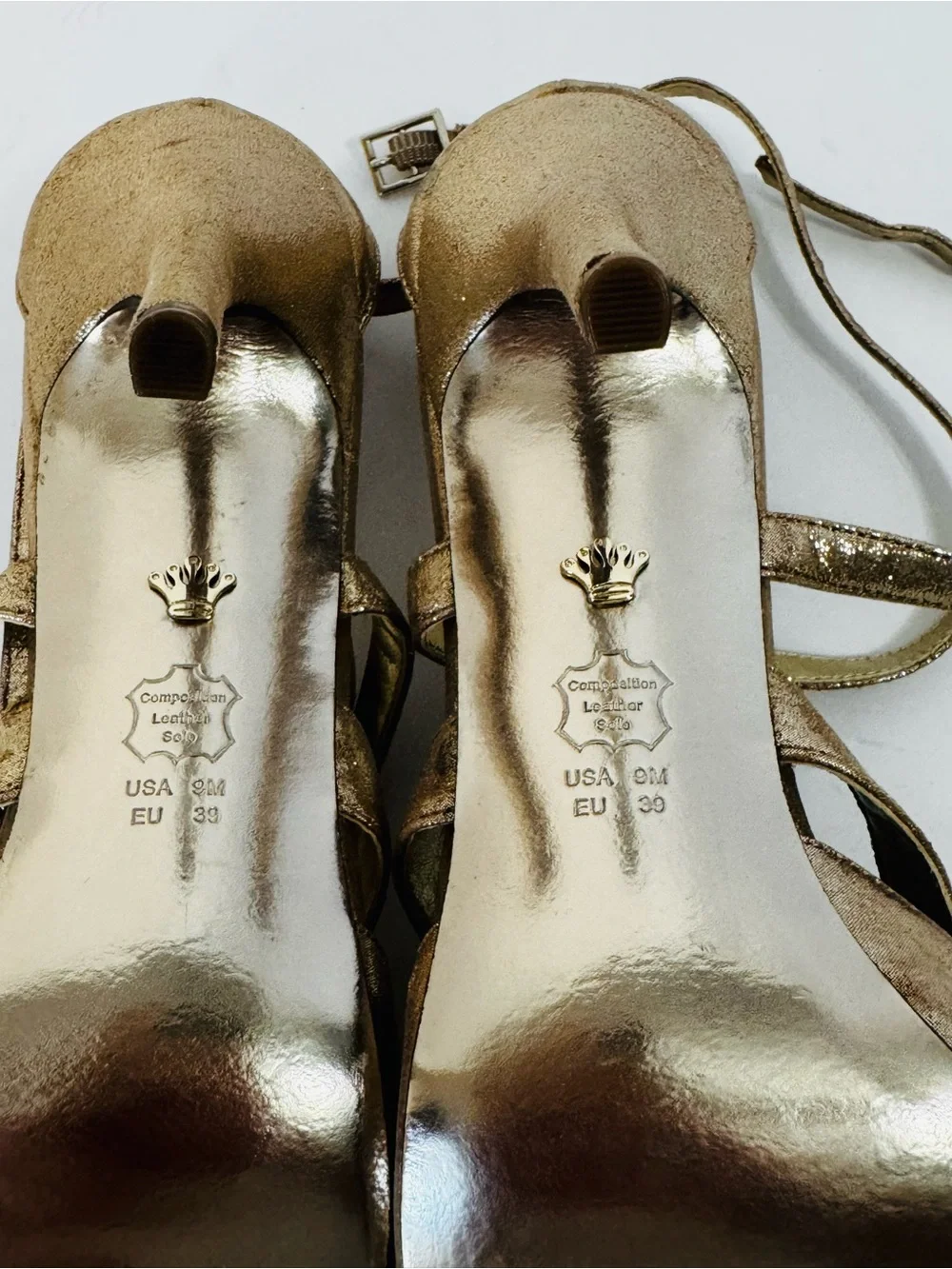 Nina shimmering gold